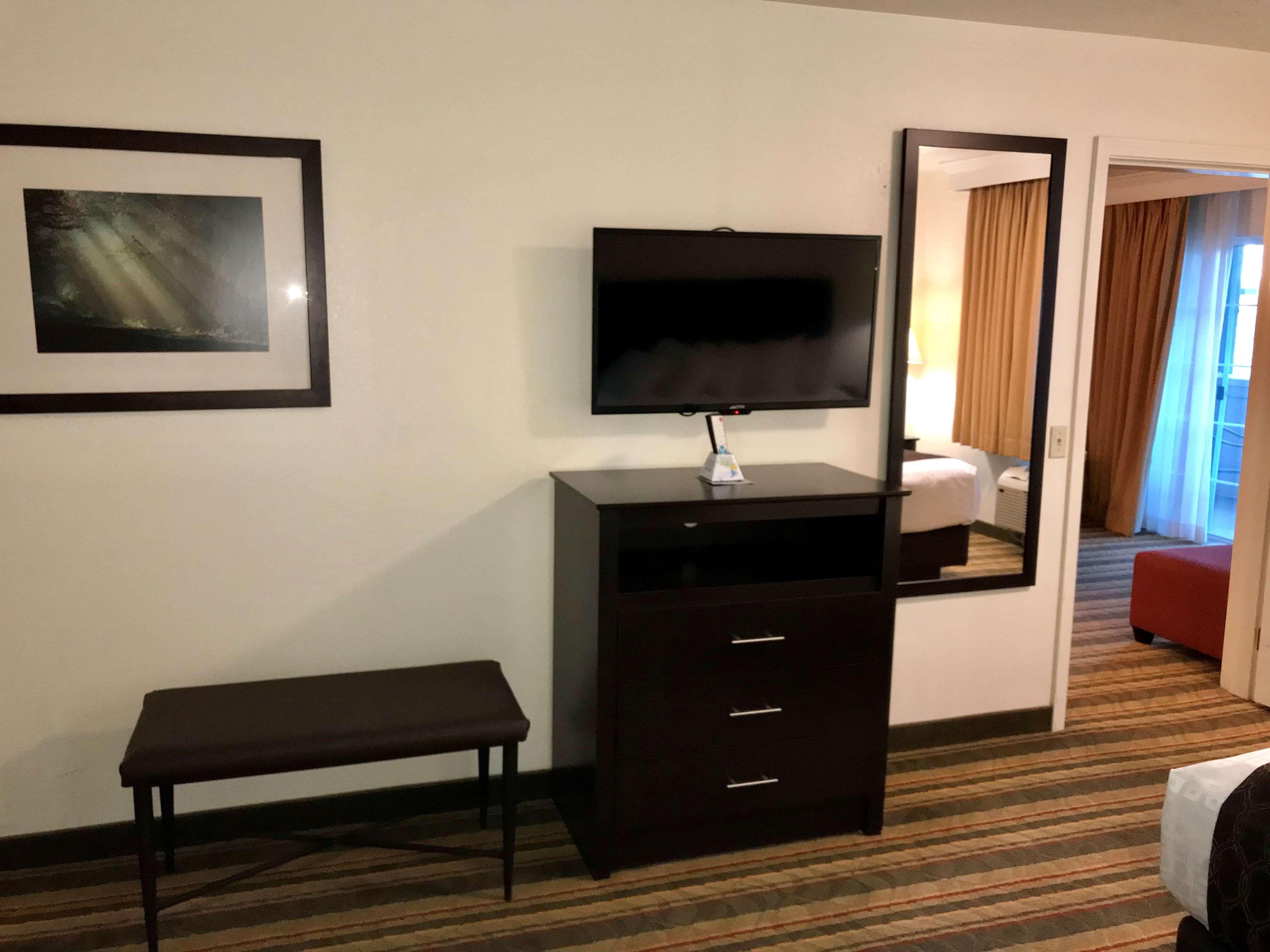 Best Western Visalia Hotel Екстер'єр фото