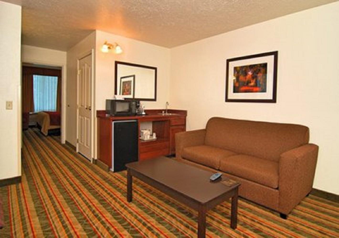 Best Western Visalia Hotel Екстер'єр фото