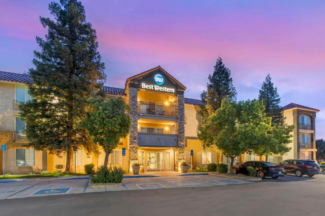 Best Western Visalia Hotel Екстер'єр фото