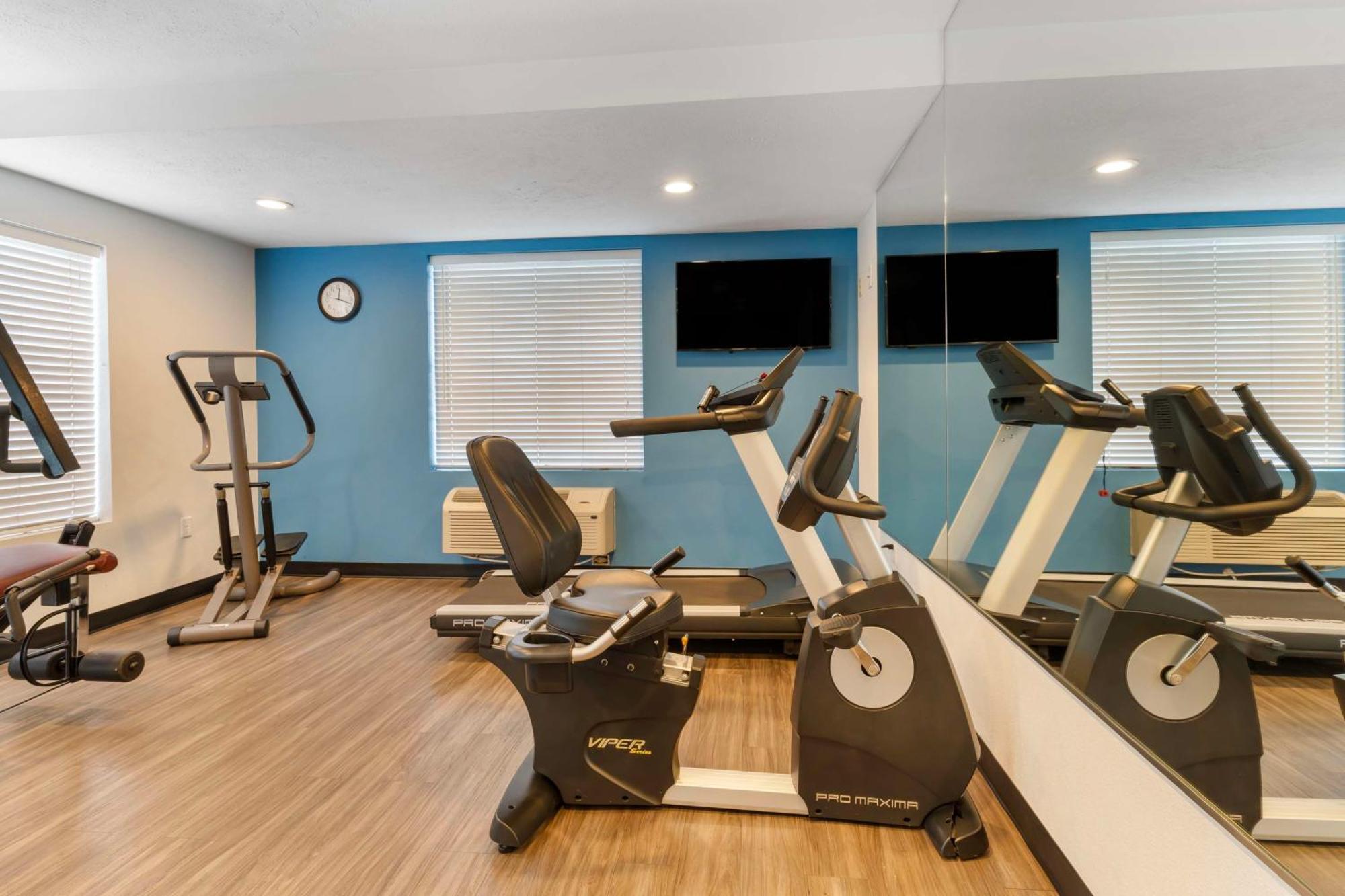 Best Western Visalia Hotel Екстер'єр фото